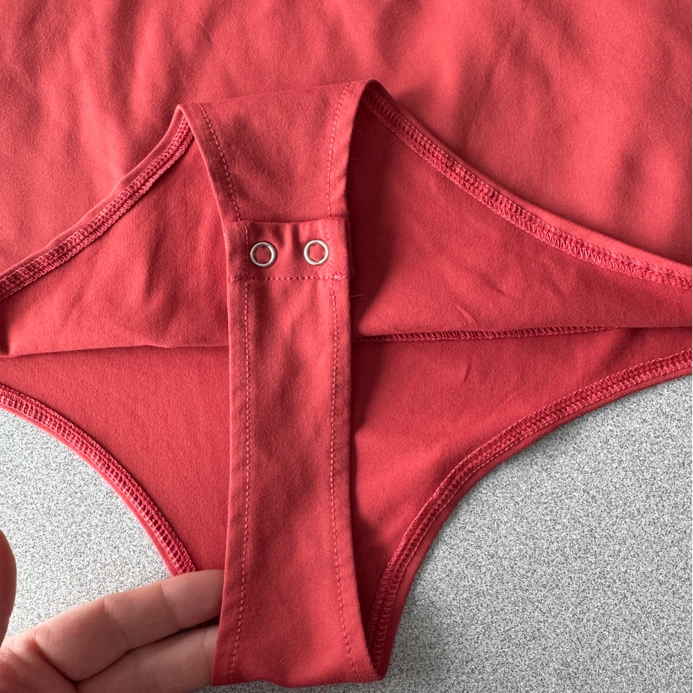 Reo Ria Bodysuit - Picture 3 of 7